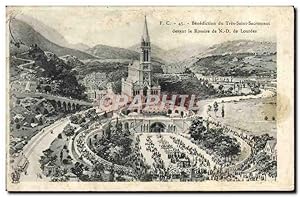 Image du vendeur pour Carte Postale Ancienne Lourdes Benediction du Tres Saint Sacrement devant le rosaire de ND de Lourdes mis en vente par CPAPHIL