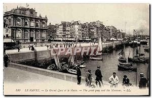 Carte Postale Ancienne Le Havre Le Grand Quai et le Musee Bateaux
