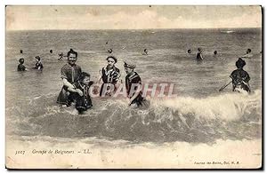 Immagine del venditore per Carte Postale Ancienne Maillots de bains Femmes Groupe de baigneurs venduto da CPAPHIL