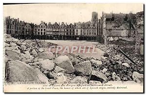 Carte Postale Ancienne Arras Un quartier de la petite place Militaria