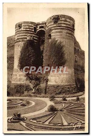 Carte Postale Ancienne Angers Tours Du Château et les anciens fosses