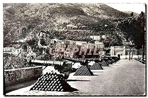 Carte Postale Moderne Principauté De Monaco Les Vieux Canons De La Place Du Palais