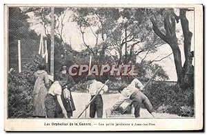 Carte Postale Ancienne Orphelins de la guerre Les petits jardiniers a Juan les Pins