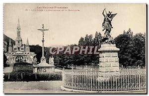 Carte Postale Ancienne Lourdes L'Esplanade Et La Basilique