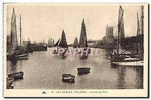 Carte Postale Ancienne Les Sables D'Olonne Entrée du Port Bateaux