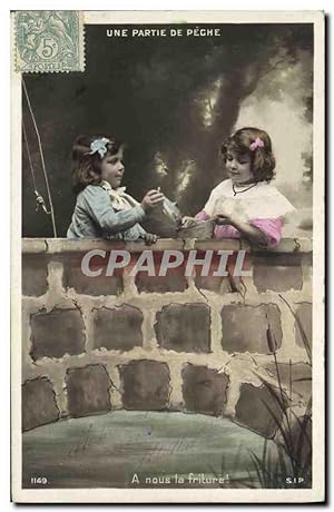 Seller image for Carte Postale Ancienne Peche Pecheur Enfants Une partie de peche A nous la friture for sale by CPAPHIL