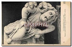 Carte Postale Ancienne Gargouille Cathédrale de Laon Figure supportant une gargouille
