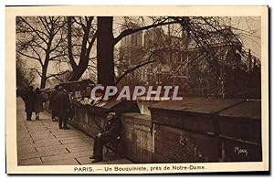 Carte Postale Ancienne Paris Un Bouquiniste pres de Notre Dame