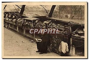 Carte Postale Ancienne Paris Bouquiniste au Quai Voltaire