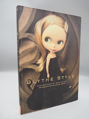 Bild des Verkufers fr Blythe Style. zum Verkauf von ROBIN SUMMERS BOOKS LTD