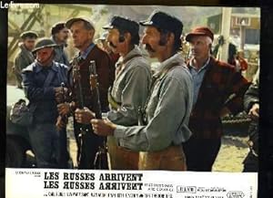 Jeu de 12 photographies d'exploitation du film " Les Russes arrivent (Jeu A) " de Norman Jewison ...