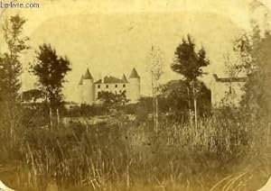 Une photographie originale albuminée, du Château de Livert, à Tonnay-Boutonne.
