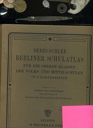 Image du vendeur pour Berliner Schulatlas fr die oberen Klassen der Volks- und Mittelschulen in 76 Kartenseiten. Bearbeitet von Paul Todenhagen unter Mitwirkung von Ernst Engel und Rektor Emil Kellermann. Mit div Stempel aus dem Dritten Reich. mis en vente par Umbras Kuriosittenkabinett