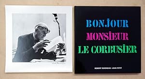 Imagen del vendedor de Bonjour Monsieur Le Corbusier. a la venta por antiquariat peter petrej - Bibliopolium AG
