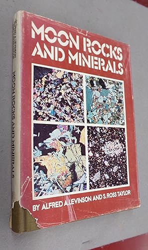 Bild des Verkufers fr Moon Rocks and Minerals zum Verkauf von Baggins Book Bazaar Ltd