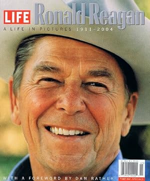 Immagine del venditore per Ronald Reagan - A Life in Pictures, 1911-2004: With a Foreword by Dan Rather venduto da Round Table Books, LLC