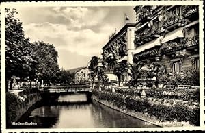 Bild des Verkufers fr Ansichtskarte / Postkarte Baden Baden am Schwarzwald, Hotel Europischer Hof, Brckenpartie zum Verkauf von akpool GmbH