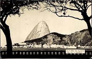 Bild des Verkufers fr Ansichtskarte / Postkarte Rio de Janeiro Brasilien, Po de Acar, Zuckerhut zum Verkauf von akpool GmbH