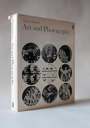 Imagen del vendedor de Art and Photography a la venta por Andmeister Books
