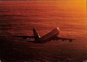 Immagine del venditore per Ansichtskarte / Postkarte Lufthansa Boeing 747, Passagierflugzeug venduto da akpool GmbH