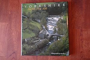Bild des Verkufers fr Yorkshire from the Air zum Verkauf von Westmoor Books