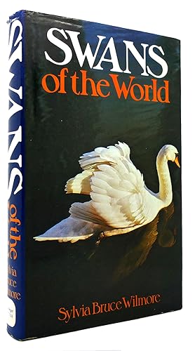 Bild des Verkufers fr SWANS OF THE WORLD zum Verkauf von Rare Book Cellar