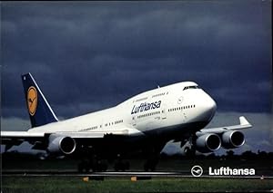 Immagine del venditore per Ansichtskarte / Postkarte Lufthansa Boeing 747 400, Passagierflugzeug venduto da akpool GmbH