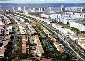 Bild des Verkufers fr Ansichtskarte / Postkarte Braslia Brasilien, Fliegeraufnahme, Teilansicht der Stadt zum Verkauf von akpool GmbH