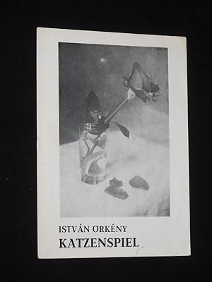 Bild des Verkufers fr Programmheft 10 Bhnen der Stadt Magdeburg, Kammerspiele 1987/88. KATZENSPIEL von rkeny. Insz.: Christian Bleyhoeffer, Ausstattung: Friederike Seim, techn. Ltg.: Dieter Brmme. Mit Ursula Hoffmann, Ingeborg Schmitz, Gisela Hess, Paul Jaster, Karin Steinbach, Isolde Khn, Bernd Vorpahl, Willi Nocke zum Verkauf von Fast alles Theater! Antiquariat fr die darstellenden Knste