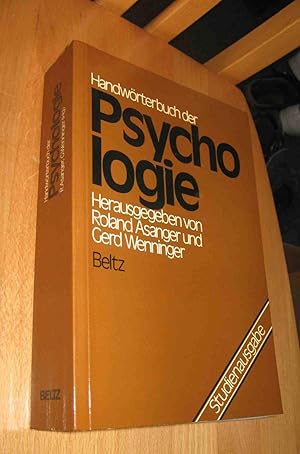 Imagen del vendedor de Handwrterbuch der Psychologie a la venta por Dipl.-Inform. Gerd Suelmann