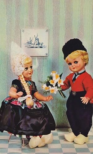 Klederdracht Dovina Dolls Dutch Toy Flowers Doll Romance Vintage Toys Postcard