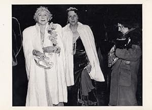 Mrs Cavanaugh in WW2 Enters Metropolitan Opera House The Critic Rare Postcard