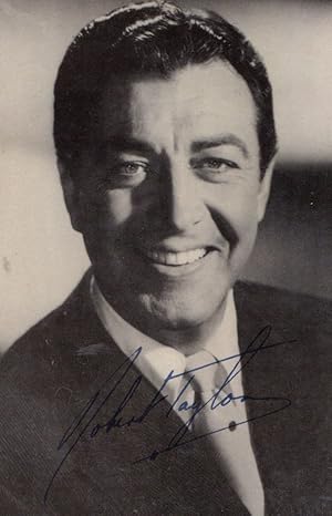 Robert Taylor 2x Vintage Facimile Signed Postcard Photo s