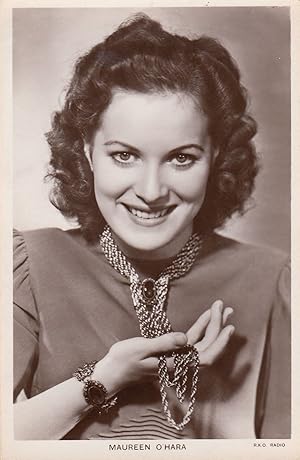 Maureen O'Hara Vintage Picturegoer Photo Postcard