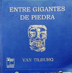 Seller image for Entre gigantes de piedra. La vida de Kaherine Routledge y su notable expedicin a Isla de Pascua. Presentacin Andrew Tatham for sale by Librera Monte Sarmiento