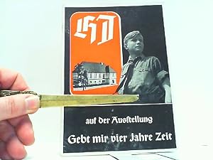 Seller image for HJ auf der Ausstellung 'Gebt mir vier Jahre Zeit'. for sale by Antiquariat Ehbrecht - Preis inkl. MwSt.