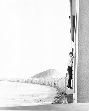 Bild des Verkufers fr That Man From Rio [L'Homme de Rio] (Original photograph from the 1964 film) zum Verkauf von Royal Books, Inc., ABAA