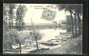 Carte postale Adamville, bateau à rames am Flussufer