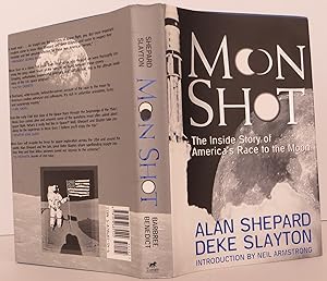Image du vendeur pour Moon Shot: The Inside Story of America's Race to the Moon mis en vente par Bookbid