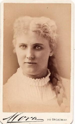 CARTE DE VISITE OF ENGLISH ACTRESS ADELAIDE NEILSON, PHOTOGRAPHED BY MORA