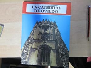 Imagen del vendedor de LA CATEDRAL DE OVIEDO a la venta por LIBRERIA AZACAN