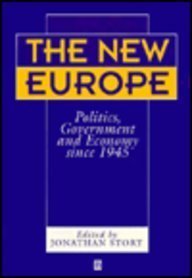 Imagen del vendedor de The New Europe: Politics, Government and Economy Since 1945: Government, Politics and Economy a la venta por NEPO UG