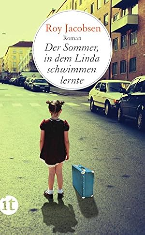 Bild des Verkufers fr Der Sommer, in dem Linda schwimmen lernte: Roman (insel taschenbuch) zum Verkauf von NEPO UG