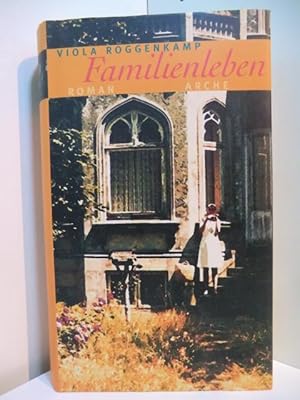 Seller image for Familienleben for sale by Antiquariat Weber