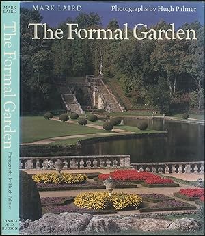Bild des Verkufers fr The Formal Garden: Traditions of Art and Nature zum Verkauf von Between the Covers-Rare Books, Inc. ABAA
