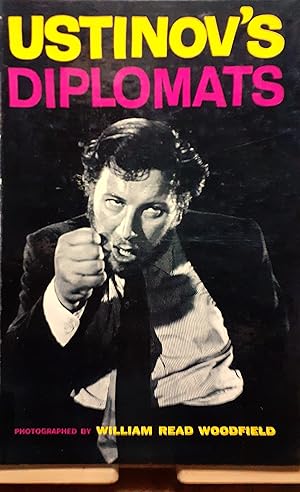 Imagen del vendedor de Ustinov's Diplomats a la venta por Studio bibliografico De Carlo