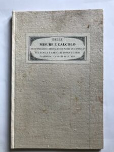 Imagen del vendedor de DELLE MISURE E CALCOLO DEI FORAGGI E STRAMATICI POSTI IN CUMULO SUL FENILE CARICATI SOPRA I CARRI O AMMONTICCHIATI SULL'AJA a la venta por AL VECCHIO LIBRO