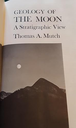 Immagine del venditore per Geology of the Moon: A Stratigraphic View venduto da Casa Camino Real