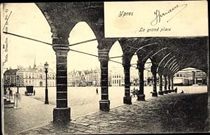 Ansichtskarte / Postkarte Ypres Westflandern, La grand place, arcade, colonne
