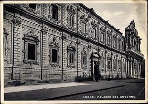 Bild des Verkufers fr Ansichtskarte / Postkarte Lecce Puglia, Palazzo del Governo zum Verkauf von akpool GmbH